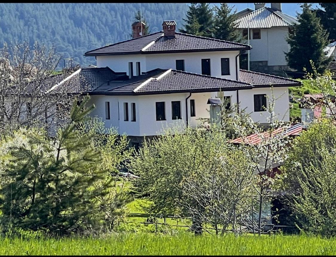 Къща За Гости Меча Стъпка Gela Exterior photo